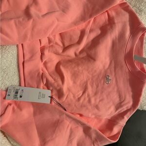 NWT ALO Yoga Bubblegum Sweater S